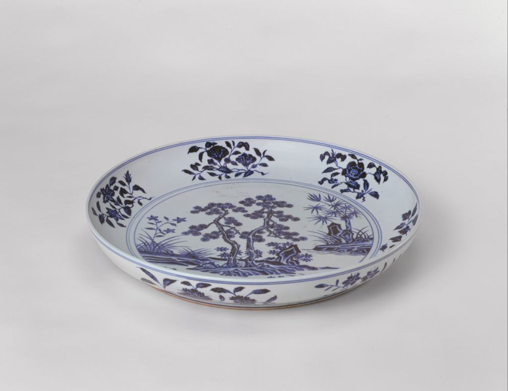 图片[1]-Blue-and-white flower pattern plate-China Archive